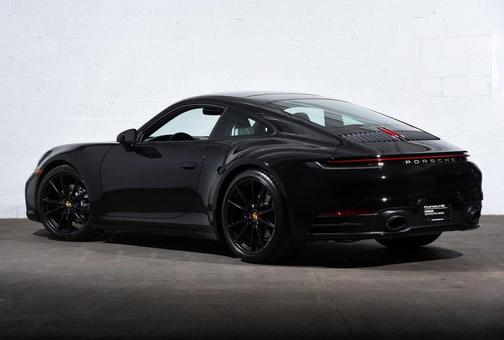 2024 Porsche 911 Carrera
