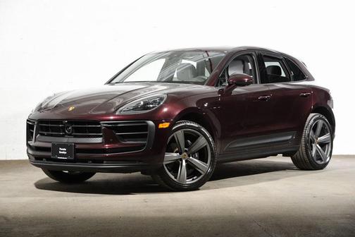 2025 Porsche Macan Base