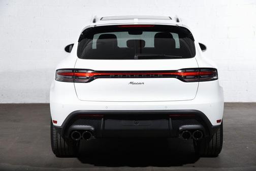 2026 Porsche Macan 