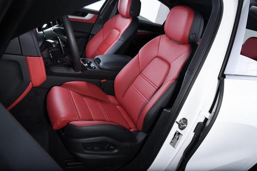 2025 Porsche Cayenne Cayenne