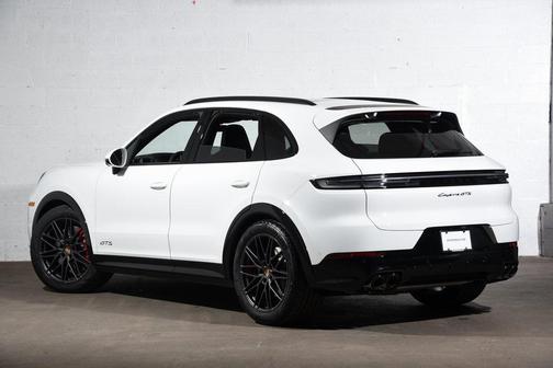 2026 Porsche Cayenne GTS