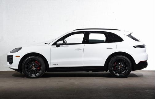 2026 Porsche Cayenne GTS