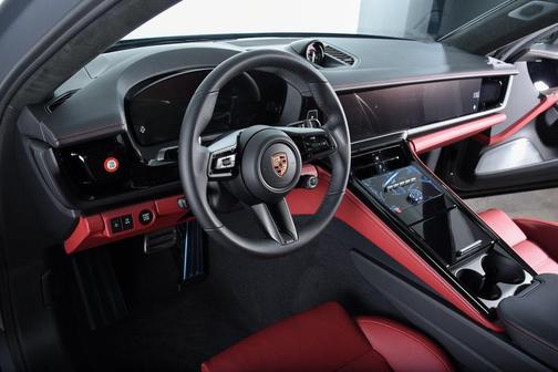2026 Porsche Panamera GTS