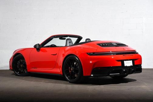 2026 Porsche 911 Carrera 4 GTS