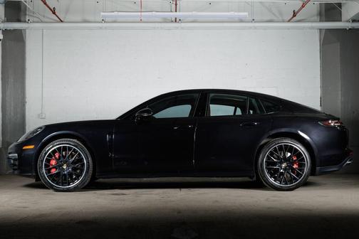 Jet Black Metallic 2019 Porsche Panamera GTS