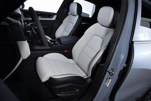 2026 Porsche Cayenne GTS