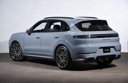 2026 Porsche Cayenne GTS