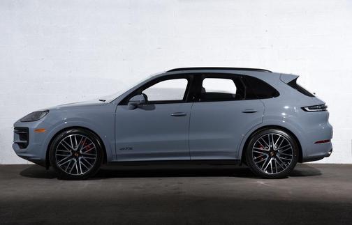 2026 Porsche Cayenne GTS