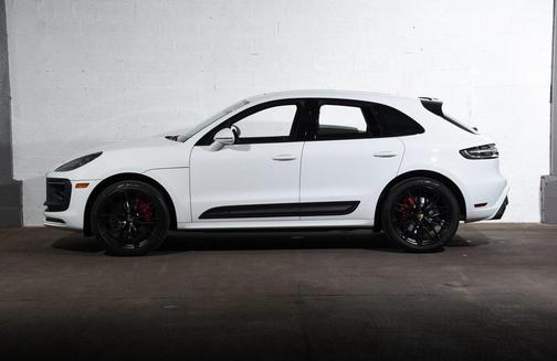 2025 Porsche Macan GTS