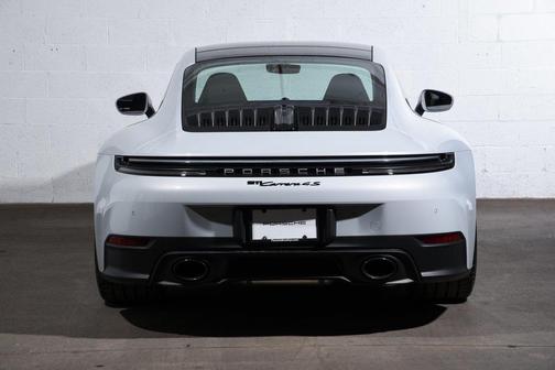 2026 Porsche 911 Carrera 4S