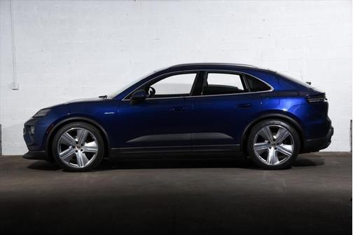 2024 Porsche Macan Electric 4