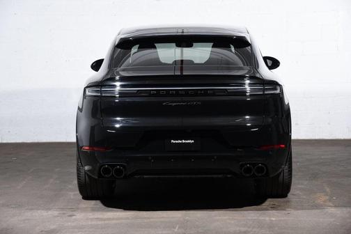 2026 Porsche Cayenne GTS