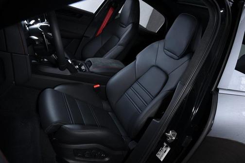 2026 Porsche Cayenne GTS