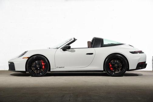 2026 Porsche 911 Targa 4 GTS