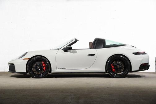 2026 Porsche 911 Targa 4 GTS