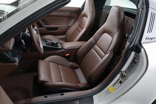 2026 Porsche 911 Targa 4 GTS