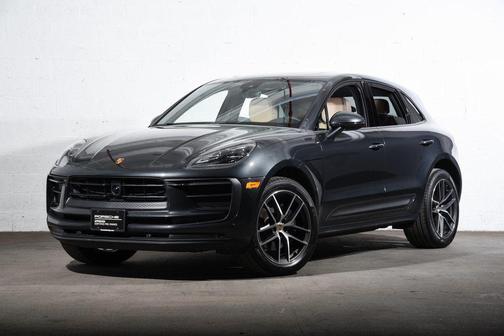 2025 Porsche Macan Base