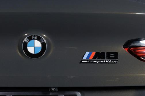 Dravit Grey Metallic 2024 BMW M8 Competition