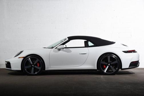 2026 Porsche 911 Carrera 4S Cabriolet