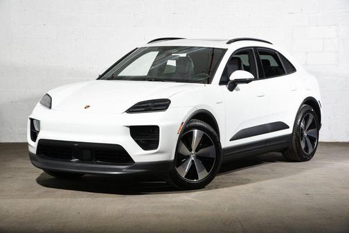2026 Porsche Macan 4