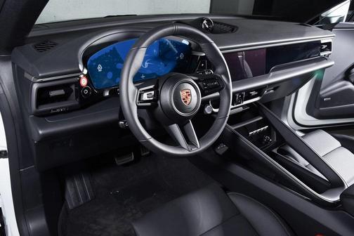 2025 Porsche Macan 4S