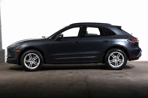 Volcano Grey Metallic 2025 Porsche Macan Macan