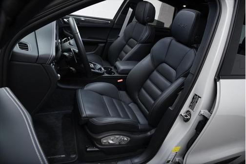 2025 Porsche Macan GTS
