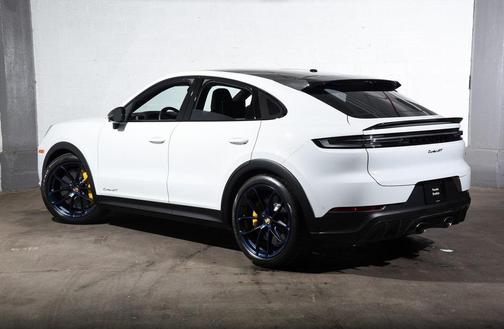 2024 Porsche Cayenne Turbo GT