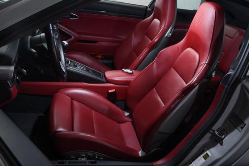 2019 Porsche 911 Carrera GTS