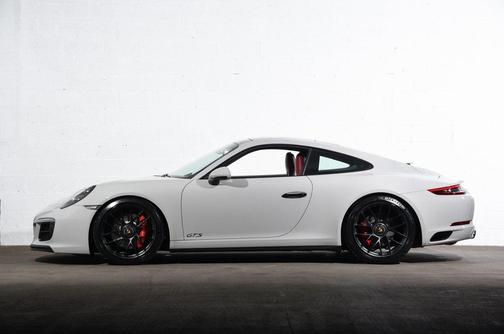 2019 Porsche 911 Carrera GTS