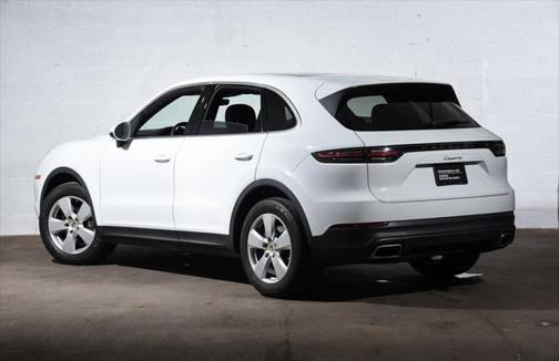 2022 Porsche Cayenne Base