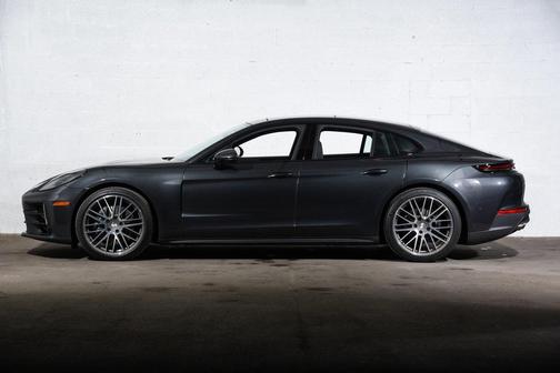 2024 Porsche Panamera Base