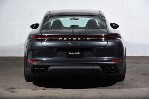 2024 Porsche Panamera Base