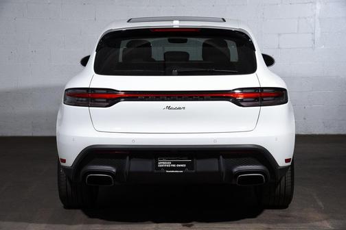 2025 Porsche Macan Base