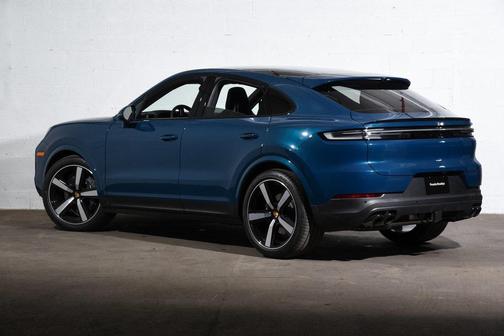 2024 Porsche Cayenne Base