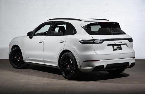2022 Porsche Cayenne GTS
