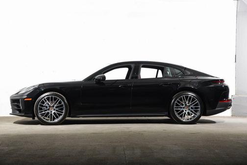 2026 Porsche Panamera 