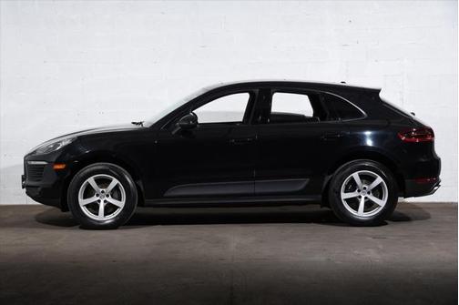 2017 Porsche Macan Base
