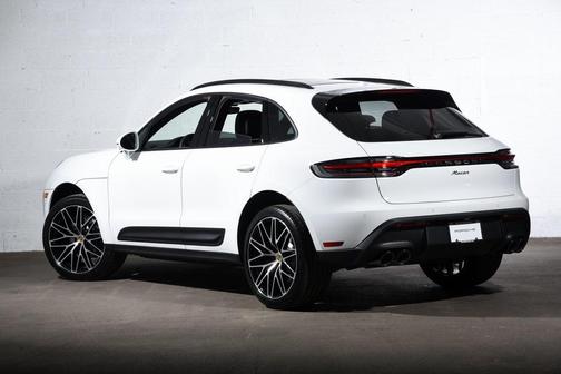 2026 Porsche Macan 