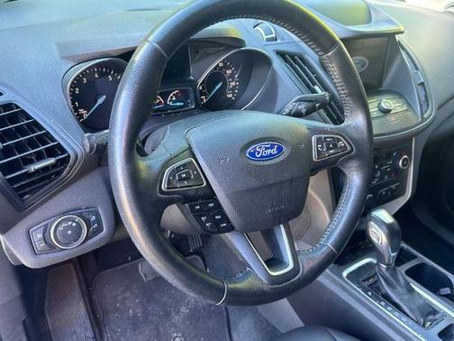 OXFORD WHITE 2019 Ford Escape SEL