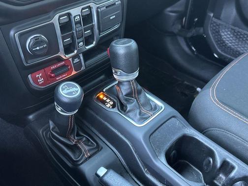 2022 Jeep Gladiator Mojave
