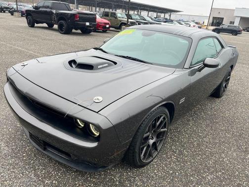 2016 Dodge Challenger R/T