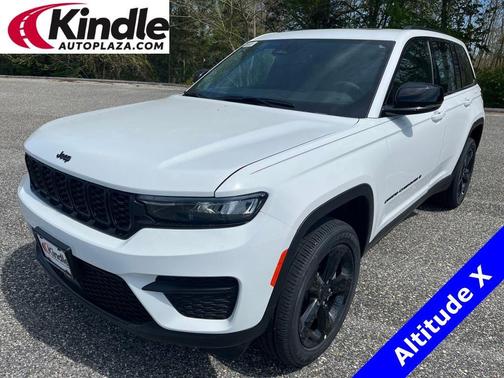 2025 Jeep Grand Cherokee Laredo