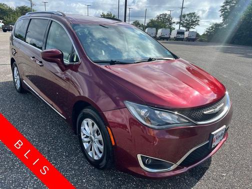 2018 Chrysler Pacifica Touring-L