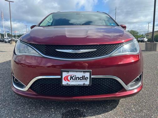 2018 Chrysler Pacifica Touring-L