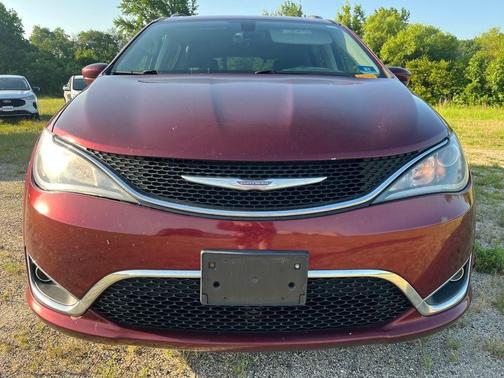 2018 Chrysler Pacifica Touring-L