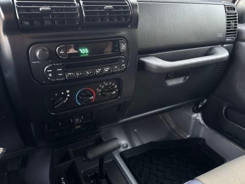 2005 Jeep Wrangler SE