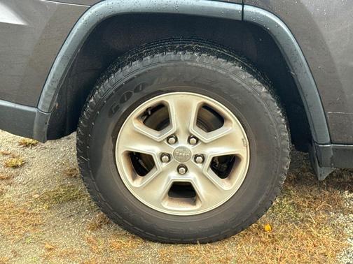 2016 Jeep Grand Cherokee Laredo