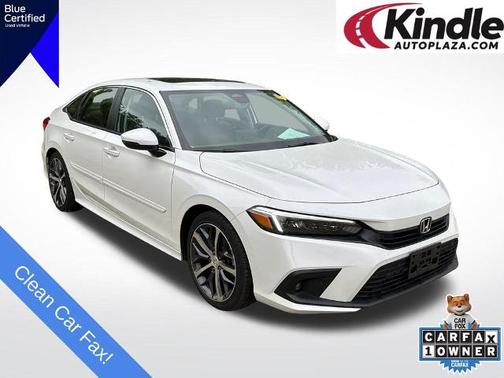 White 2024 Honda Civic TOURING