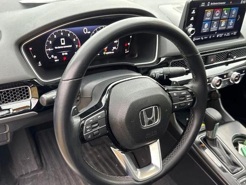 White 2024 Honda Civic TOURING